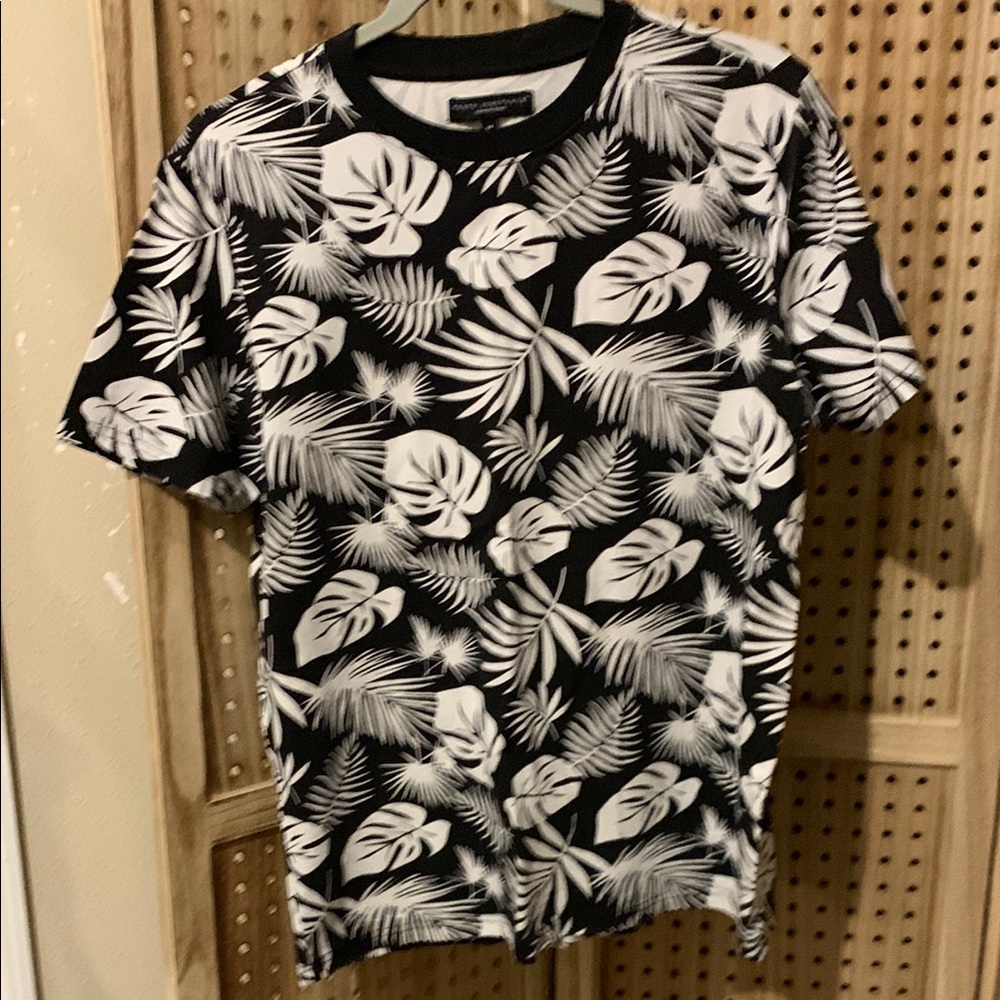 Black and White Floral Short Sleeve Tee